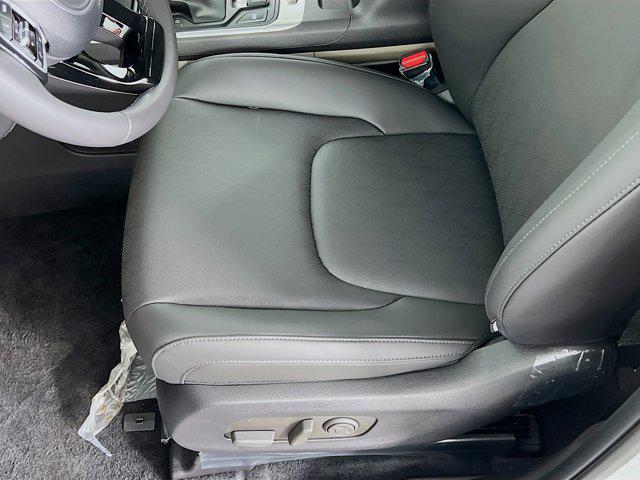 new 2025 Kia Carnival car, priced at $38,564