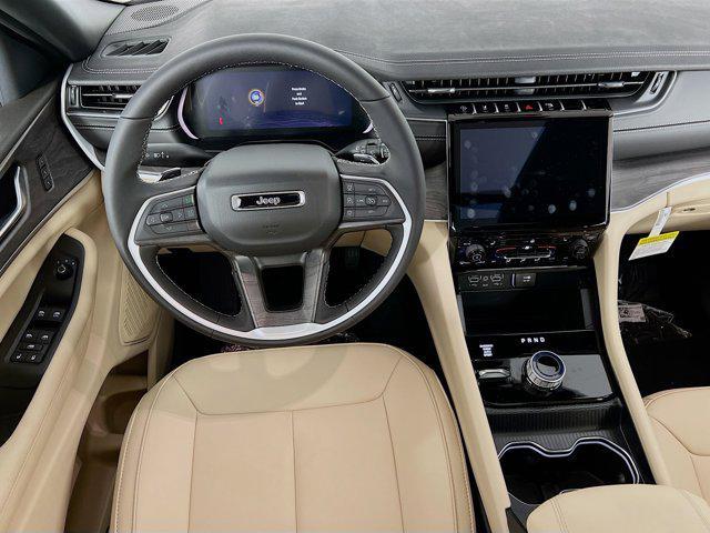 new 2025 Jeep Grand Cherokee car, priced at $46,976