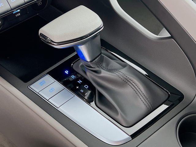 new 2025 Hyundai Elantra car, priced at $23,536