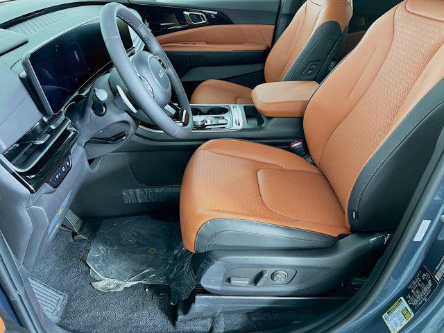 new 2025 Kia Carnival Hybrid car, priced at $51,766