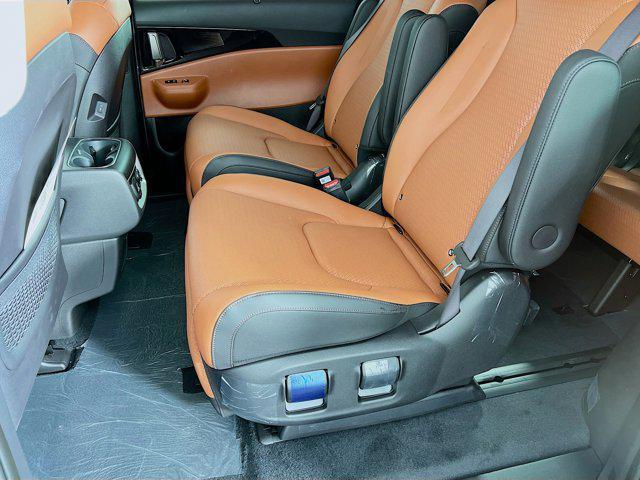 new 2025 Kia Carnival Hybrid car, priced at $51,766