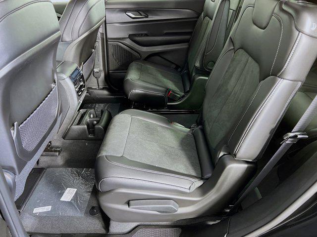 new 2025 Jeep Grand Cherokee L car, priced at $45,067