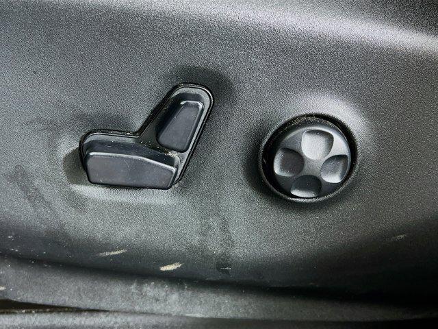 used 2020 Chrysler Pacifica car, priced at $13,079