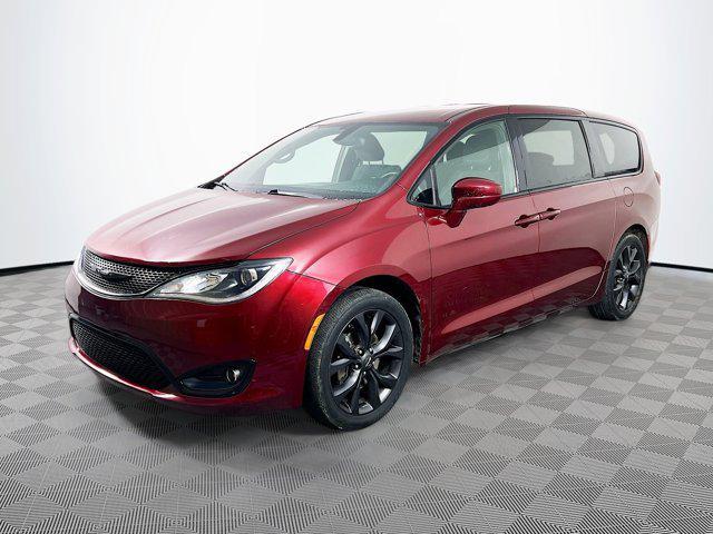 used 2020 Chrysler Pacifica car, priced at $13,079
