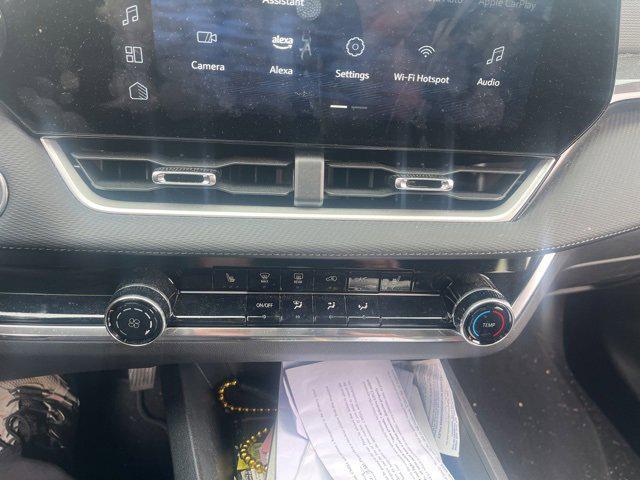 used 2025 Chevrolet Equinox car, priced at $29,324