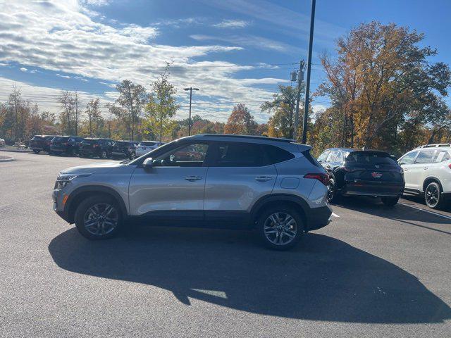 used 2023 Kia Seltos car, priced at $22,809