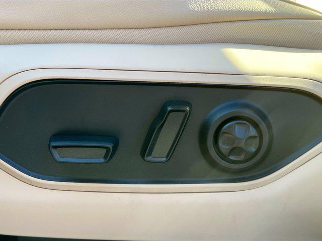 new 2025 Jeep Grand Cherokee car, priced at $41,292