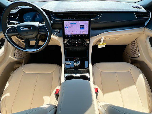 new 2025 Jeep Grand Cherokee car, priced at $41,292