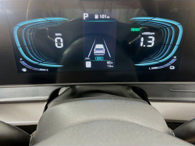 new 2025 Kia Sportage Hybrid car, priced at $33,217