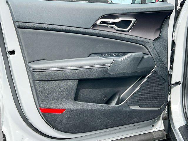 new 2026 Kia Sportage car, priced at $30,932