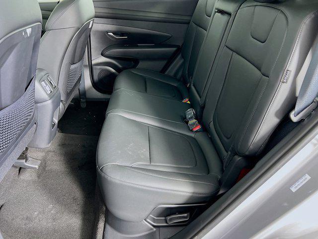 new 2025 Hyundai TUCSON Hybrid car, priced at $37,579