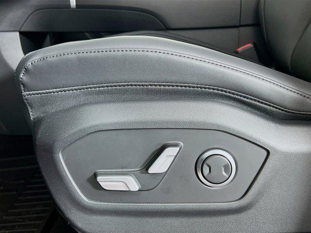 new 2025 Hyundai Santa Fe car, priced at $40,066
