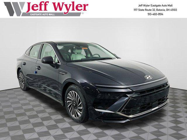 new 2025 Hyundai Sonata Hybrid car, priced at $32,370