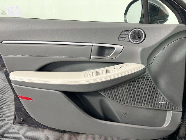 new 2025 Hyundai Sonata Hybrid car, priced at $38,784