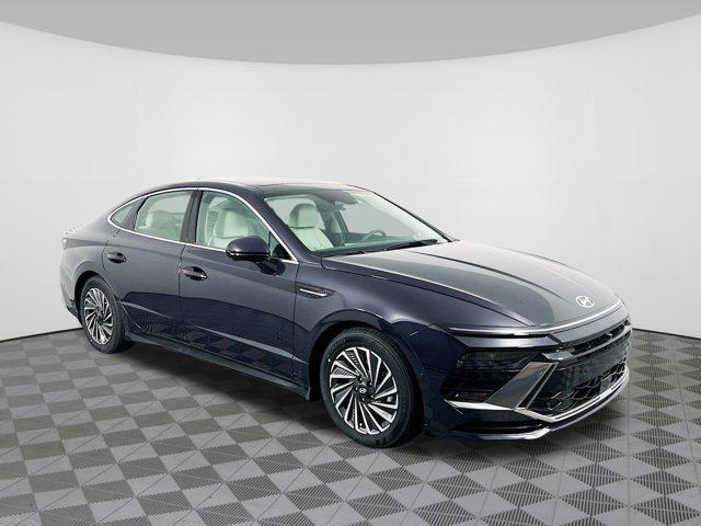 new 2025 Hyundai Sonata Hybrid car, priced at $38,784