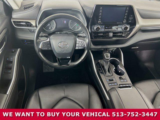 used 2020 Toyota Highlander car, priced at $27,961