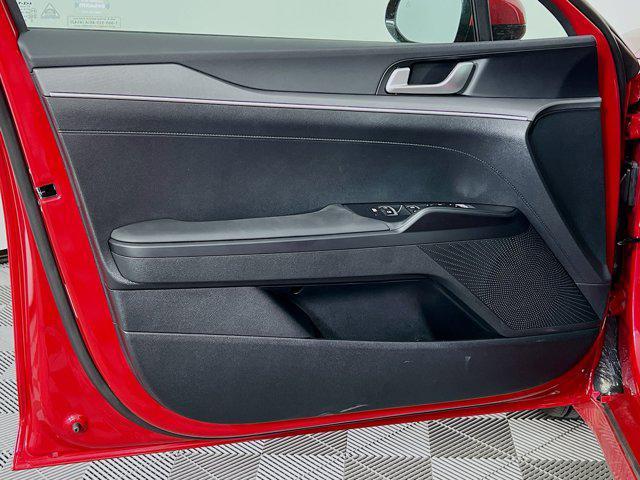 new 2025 Kia K5 car, priced at $27,593