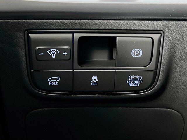 new 2025 Hyundai TUCSON Hybrid car, priced at $37,639