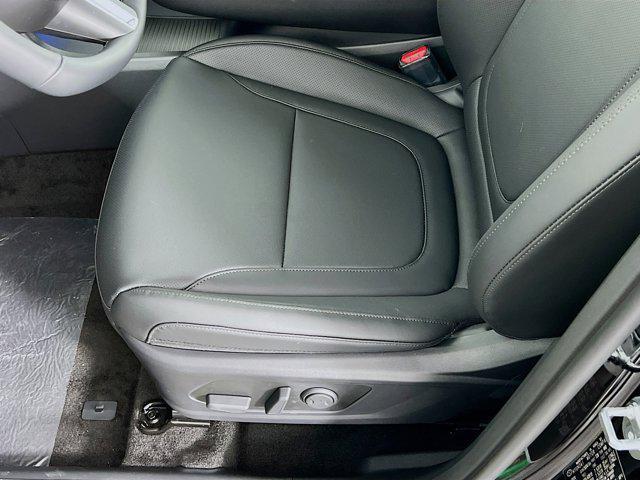 new 2025 Hyundai TUCSON Hybrid car, priced at $37,639