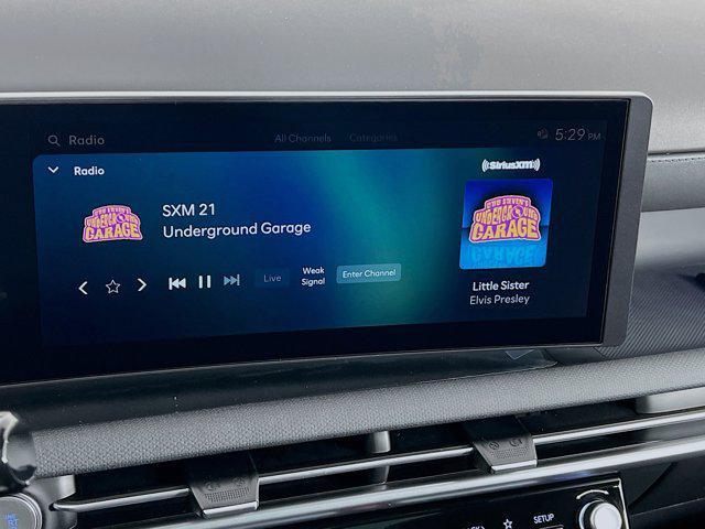 new 2025 Hyundai TUCSON Hybrid car, priced at $37,639
