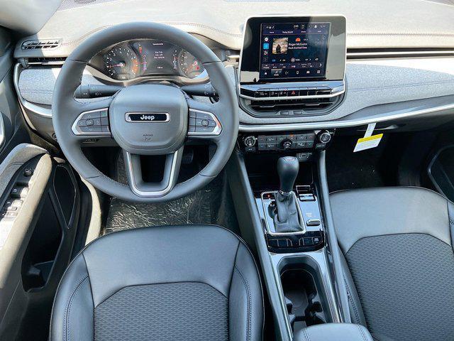 new 2025 Jeep Compass car, priced at $29,998