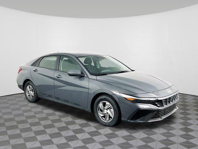 new 2025 Hyundai Elantra car, priced at $23,216