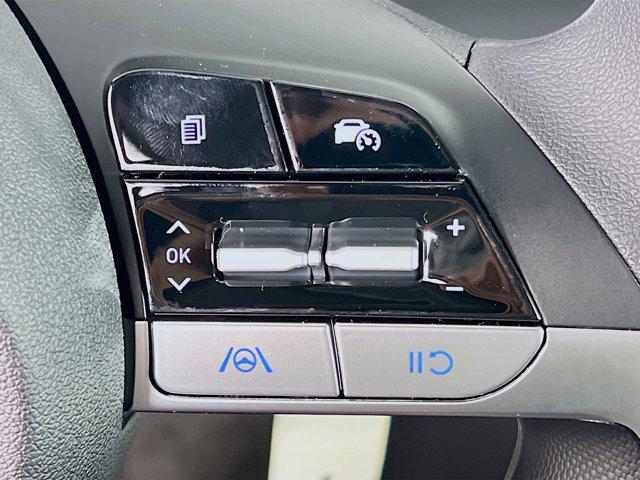 new 2025 Hyundai Elantra car, priced at $23,216