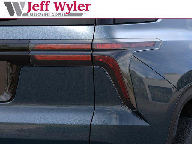 new 2025 Chevrolet Traverse car, priced at $44,220