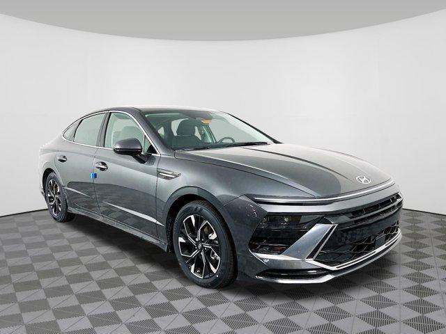new 2025 Hyundai Sonata car, priced at $29,961