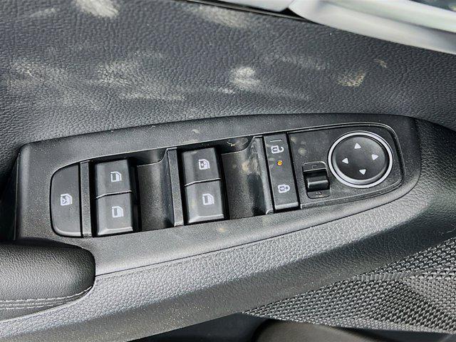 new 2025 Kia Seltos car, priced at $25,812