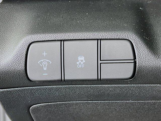 new 2025 Hyundai Elantra car, priced at $24,323