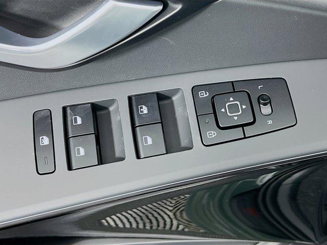 new 2025 Kia Niro car, priced at $30,552