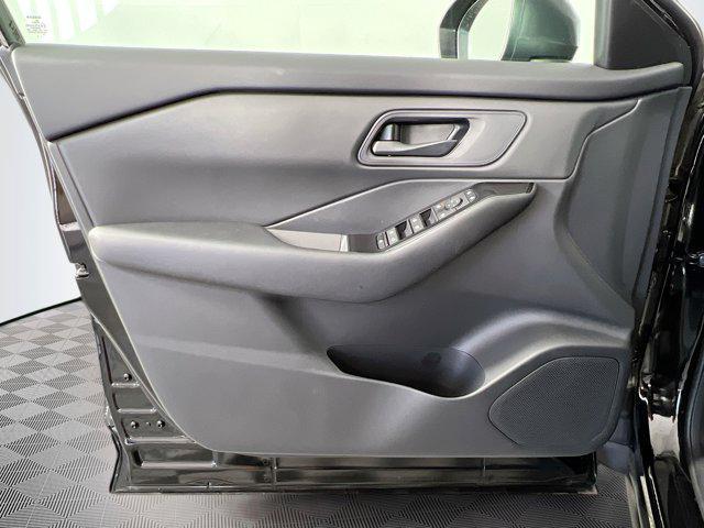 used 2025 Nissan Rogue car, priced at $26,259