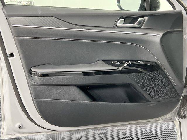 new 2026 Kia K5 car, priced at $30,077