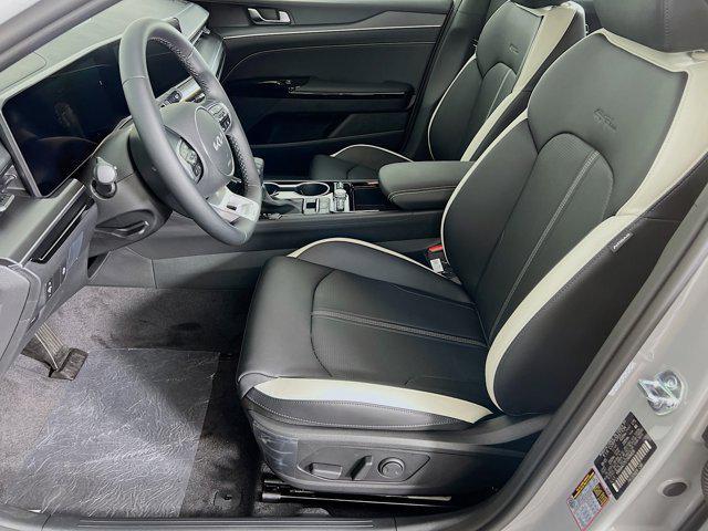 new 2026 Kia K5 car, priced at $30,077