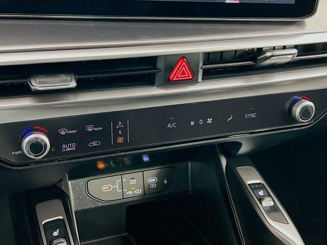 new 2025 Kia Sorento car, priced at $37,931