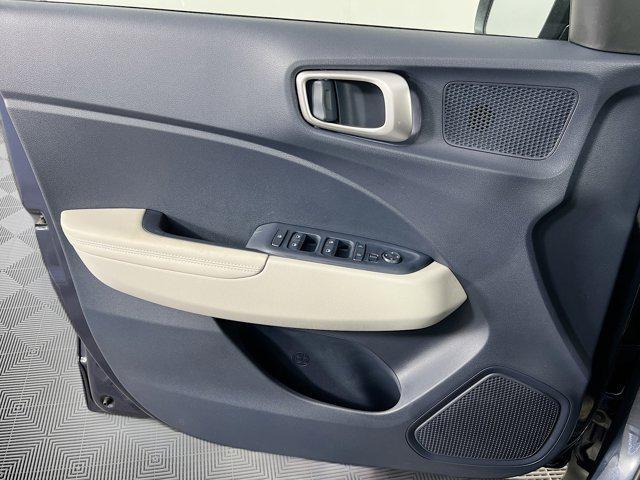 new 2025 Hyundai Venue car