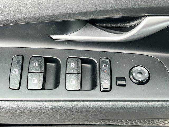 new 2025 Hyundai Elantra car, priced at $27,458