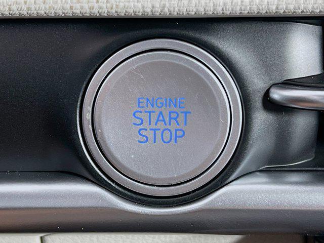 new 2025 Hyundai TUCSON Hybrid car, priced at $37,639