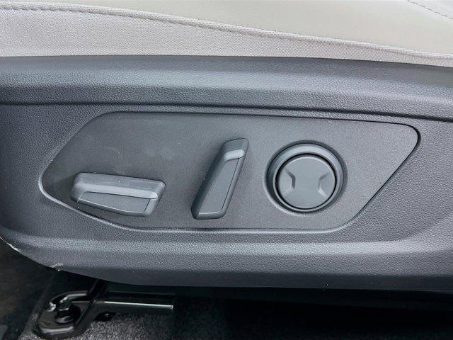 new 2025 Hyundai TUCSON Hybrid car, priced at $37,639