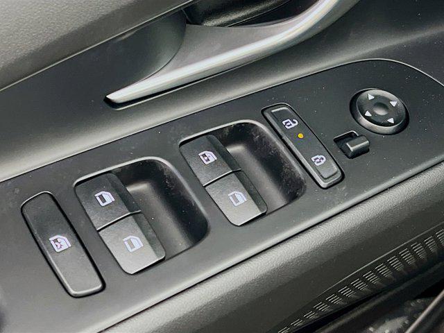 new 2025 Hyundai Elantra car, priced at $30,997