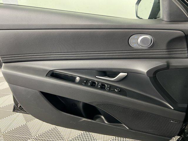 new 2025 Hyundai Elantra car, priced at $30,997