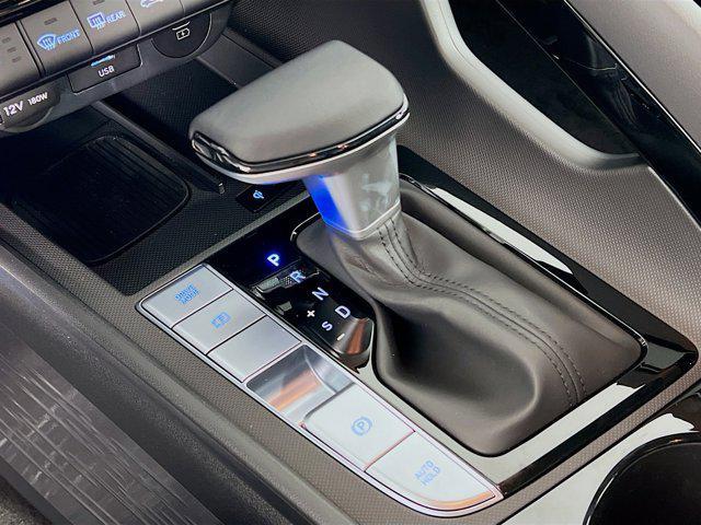 new 2025 Hyundai Elantra car, priced at $30,997
