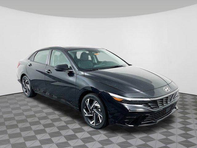 new 2025 Hyundai Elantra car, priced at $30,997
