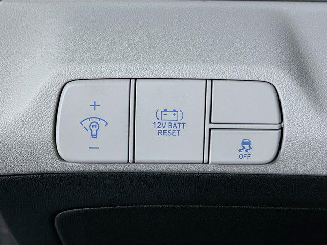 new 2025 Hyundai Elantra car, priced at $31,540