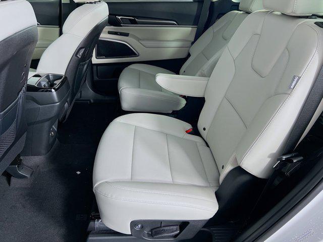 new 2025 Kia Telluride car, priced at $39,433