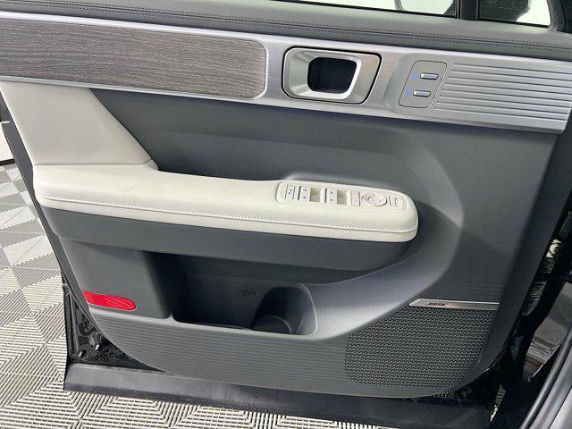 new 2025 Hyundai SANTA FE HEV car, priced at $51,015