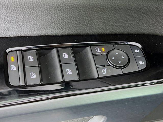new 2025 Nissan Pathfinder car, priced at $45,919
