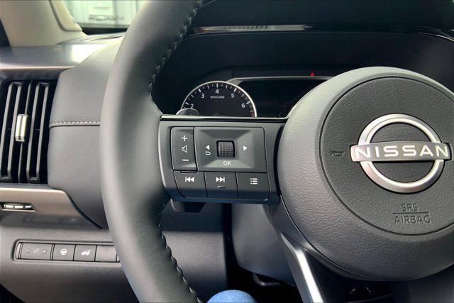 new 2025 Nissan Pathfinder car, priced at $45,918