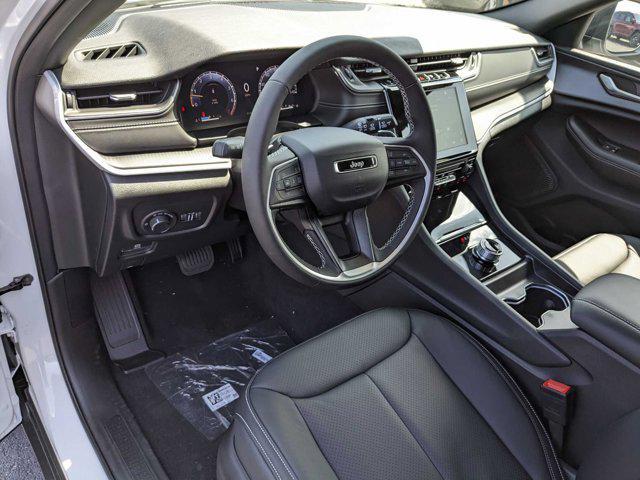 new 2024 Jeep Grand Cherokee car, priced at $37,296